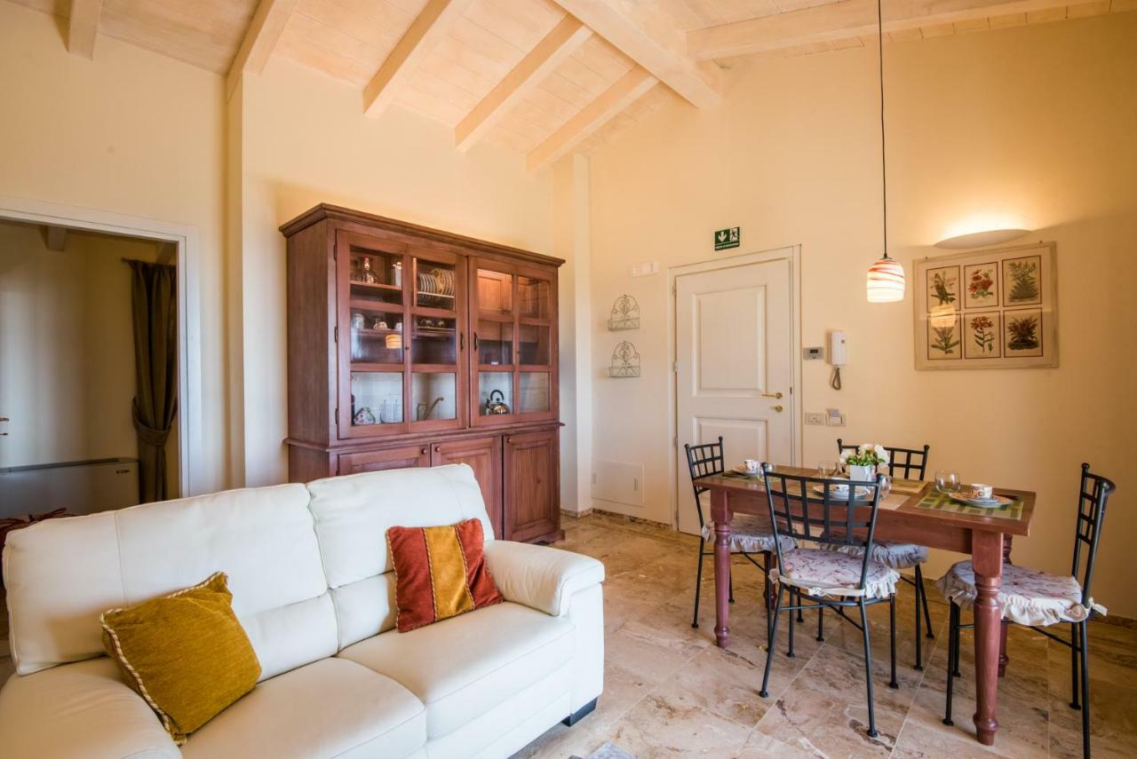 Casa Vacanze Squarcialupi 카스텔리나인키안티 외부 사진